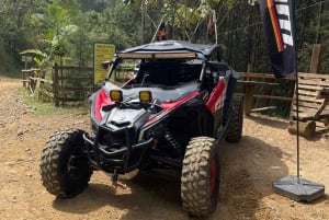 Medellín: Guided tour in a private forest in SxS / UTV in Can-Am