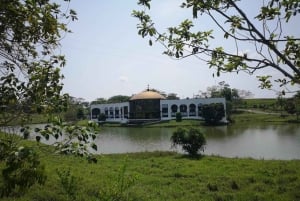 Medellín: Nápolesin Hacienda-safaripassi