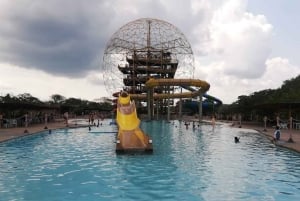 Medellín: Nápolesin Hacienda-safaripassi