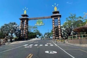 Medellín: Nápolesin Hacienda-safaripassi