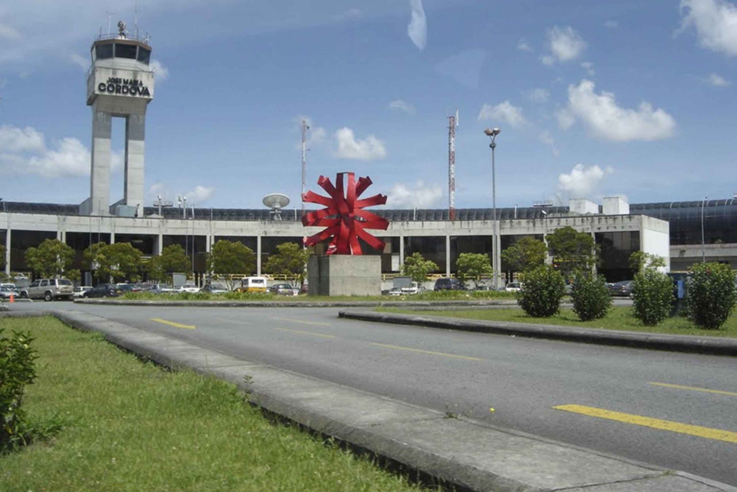 Medellín: traslado privado al aeropuerto José María Córdova