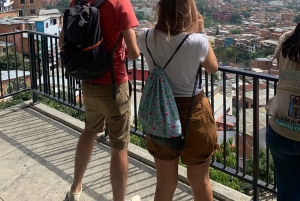 Medellín: Metro- und Metro-Seilbahn-Tour