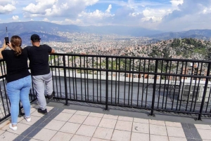 Medellín: Metro- und Metro-Seilbahn-Tour