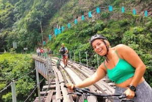 Medellín: Mountainbike-tur med frokost og afhentning