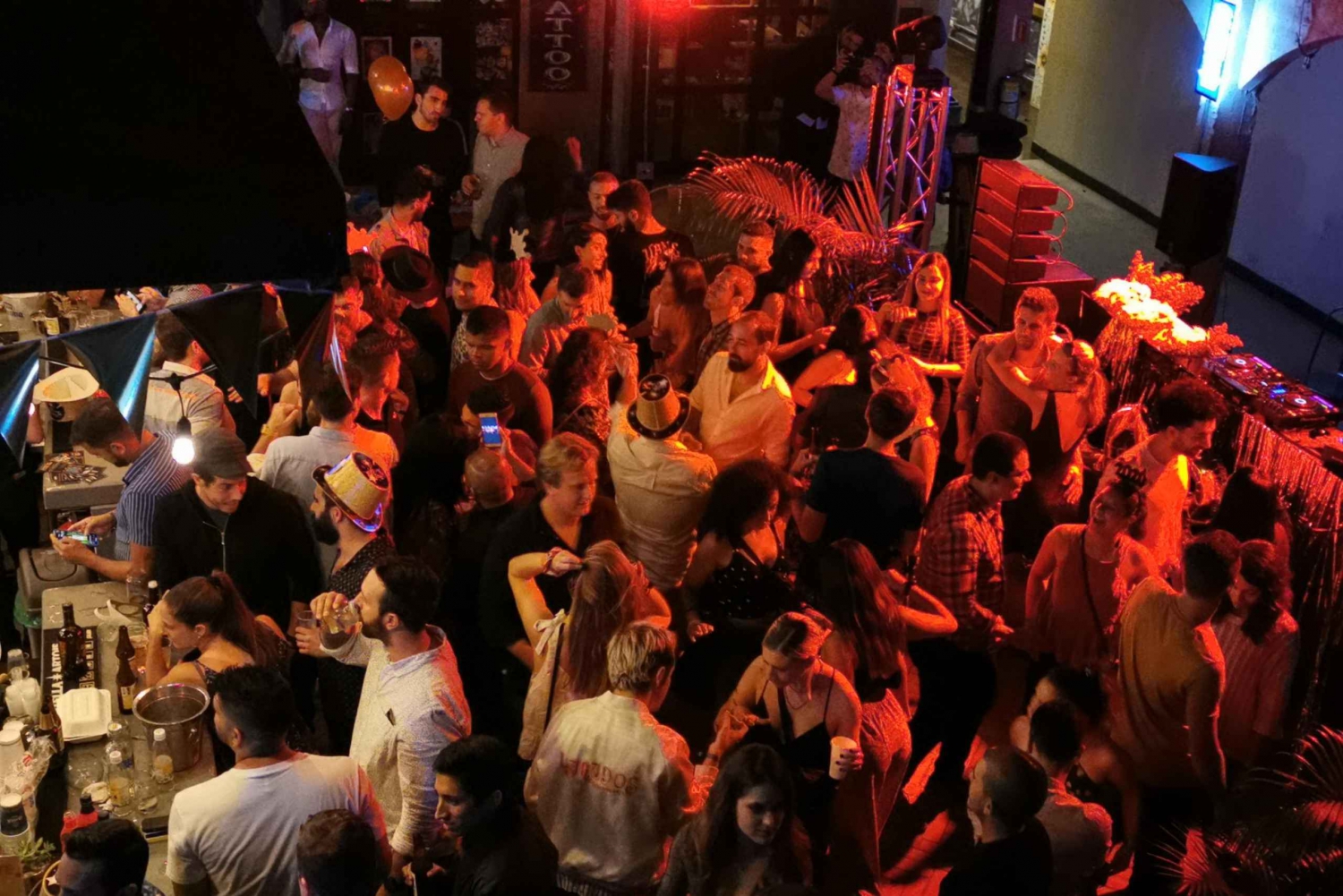 Medellin: Nightlife Pub Crawl