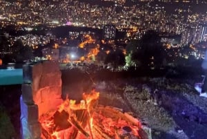 Medellín : Une nuit au mirador El Cielo avec activités