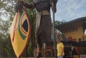 Medellín: Pablo Escobar Hacienda Napoles - całodniowa wycieczka