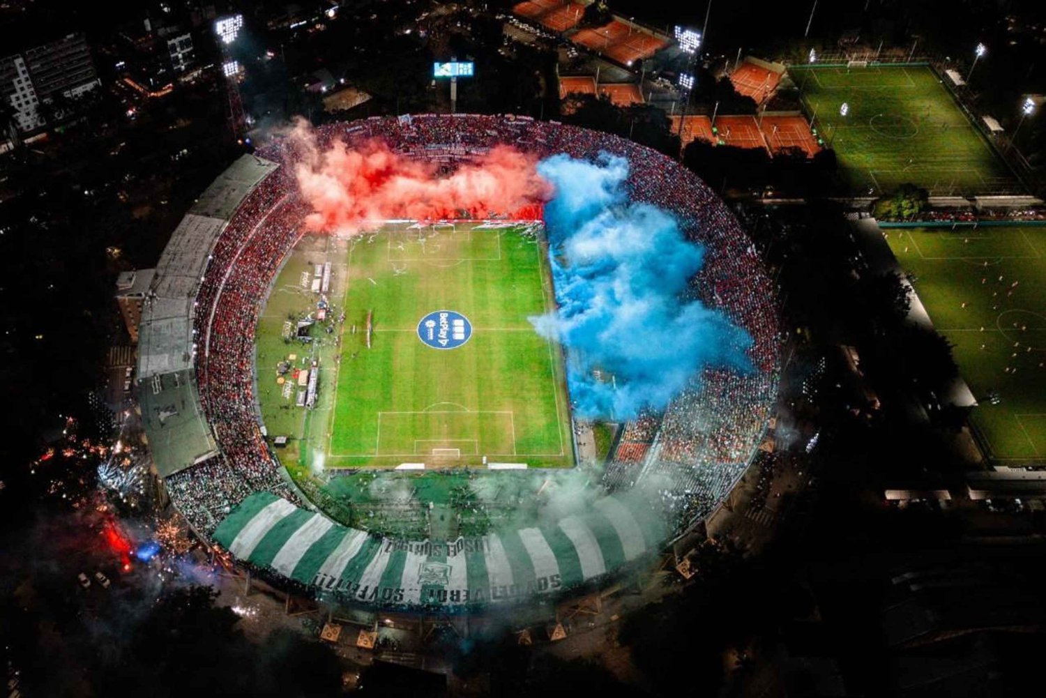 MEDELLIN: Wycieczka po piłkarskich klubach Paisa