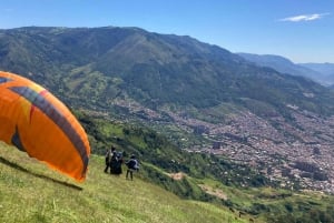 Medellín Paragliding - Go Pro Included