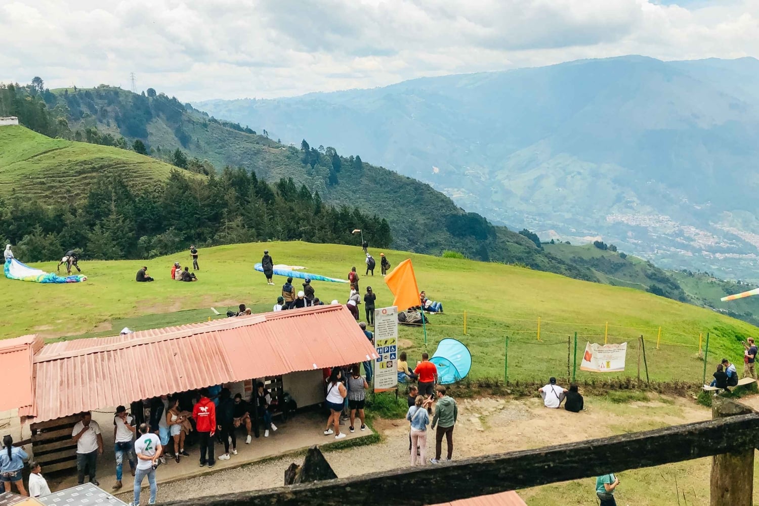 Medellín: Paragliding i de colombianske Andesbjerge