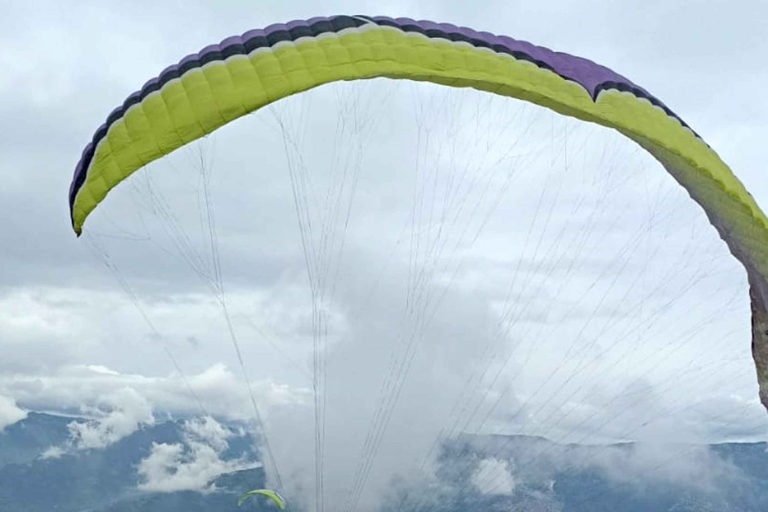 Medellín: Paragliding i de colombianske Andesbjerge