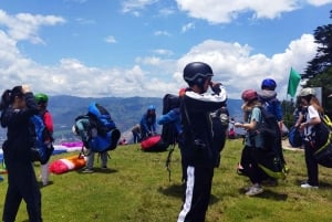 Medellín: Paragliding i de colombianske Andesbjerge