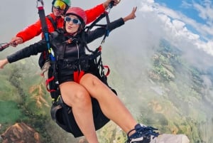 Medellín: Paragliding with experts
