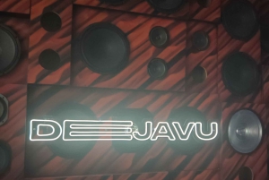 メデジン：秘密の屋上＆隠れ家クラブ ナイトツアー