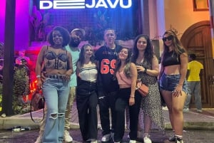 メデジン：秘密の屋上＆隠れ家クラブ ナイトツアー