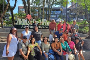 Medellin : Private City tour+Cable Car+The new Graffiti tour