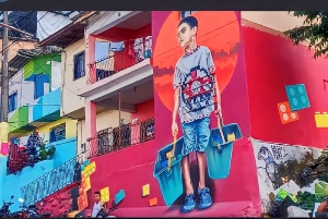 Medellin : Private City tour+Cable Car+The new Graffiti tour