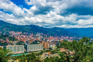 Medellín: Yksityinen kaupunkikierros, paikallisia nähtävyyksiä ja Comuna 13