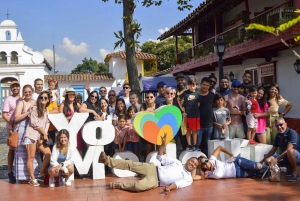 Medellín: Private City Tour with Metrocable and Comuna 13