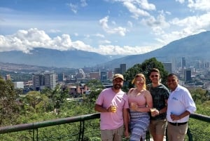 Medellín: Prywatna wycieczka po mieście z Metrocable i Comuna 13