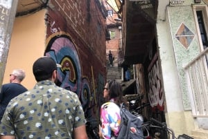 Medellín: Private Comuna 13 Street Art Tour