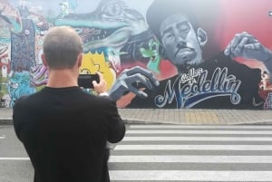 Medellín: Private Comuna 13 Street Art Tour