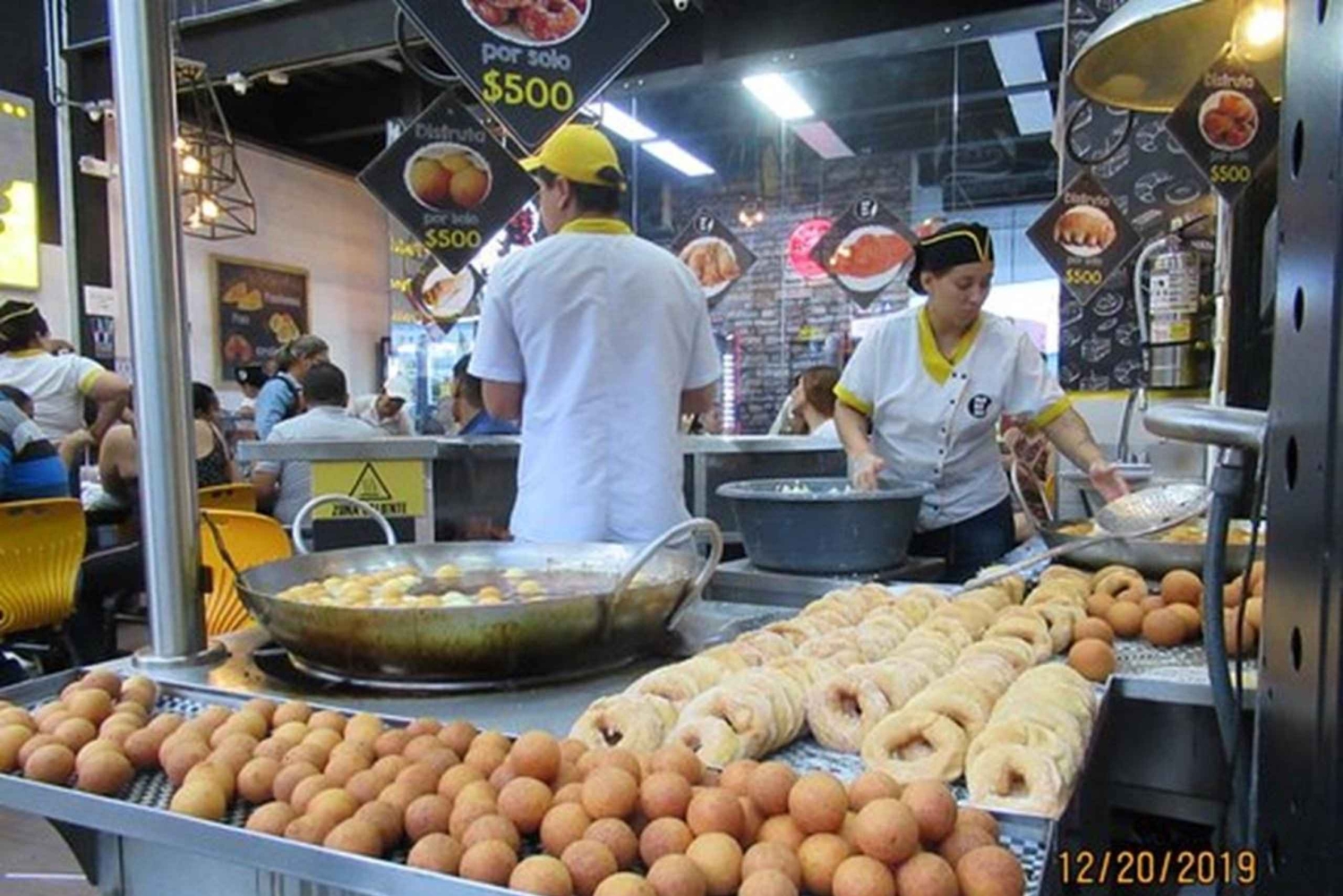 MEDELLÍN: PRIVAT TUR MED MATUPPLEVELSE OCH DE BÄSTA UTSIKTSPLATSERNA!