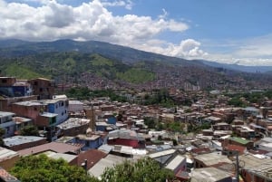 Medellín: Private Pablo Escobar i Comuna 13 Tour