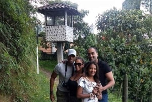 Medellín : visite privée sur les traces de Pablo Escobar