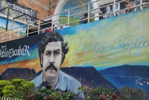 Medellín: Private Pablo Escobar Tour with Transportation