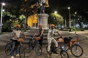 Medellín: Pedala in E-Bike come un abitante del posto con spuntino incluso