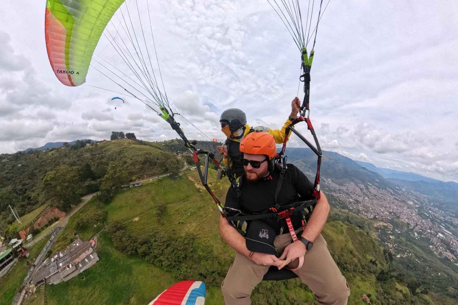 Medellín, San Felix: Paragliding-tur over byen