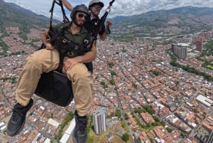 Medellín, San Felix: Paragliding-tur over byen