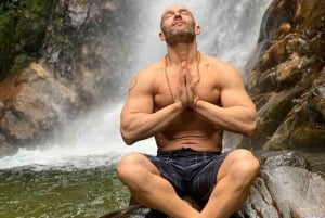 Medellín: Salaisen vesiputouksen vaellusretki välipalan ja kahvin kera