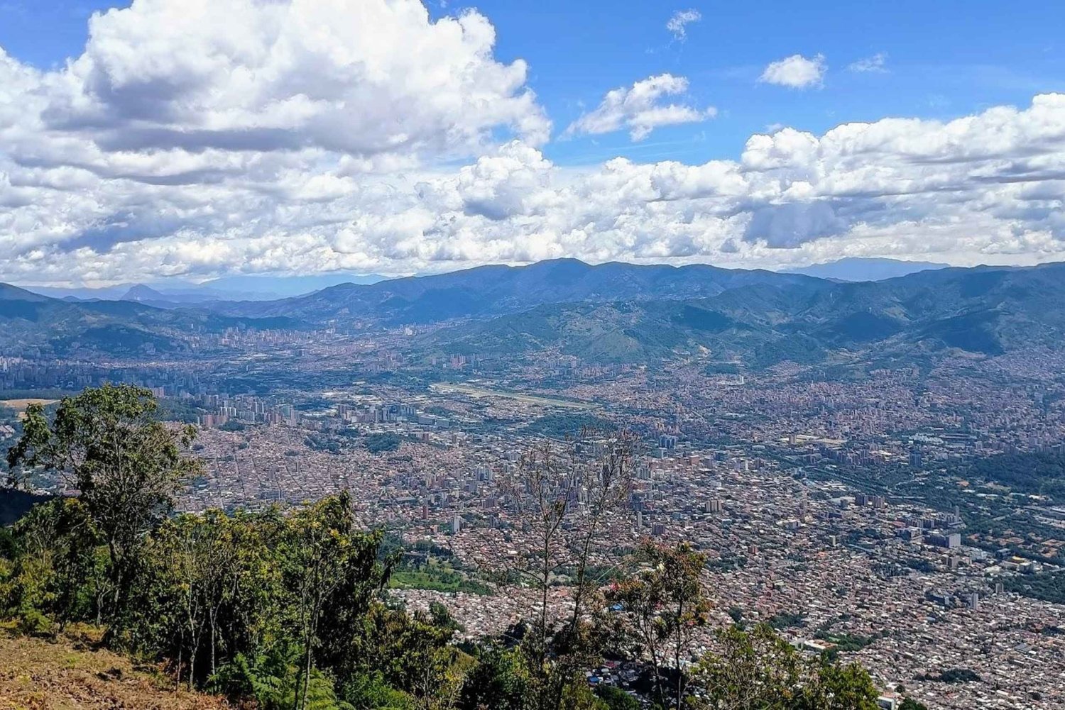 Sabor & Skyline Medellín Tour
