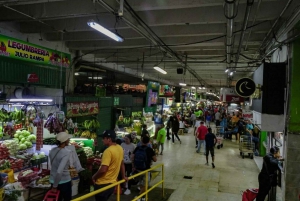 Medellin: Taste exotic fruits and explore local markets
