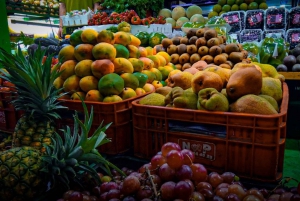 Medellin: Taste exotic fruits and explore local markets