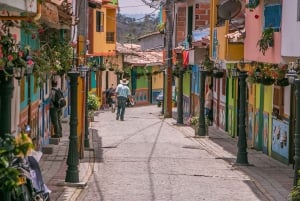 Medellín to Guatapé and El Peñol only transportation