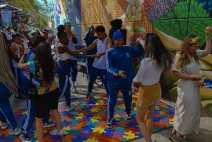 Medellin: Tour Comuna 13 Beyond the History and Graffiti