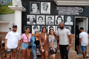 Medellin: Tour Pablo Escobar y Comuna 13 Privado