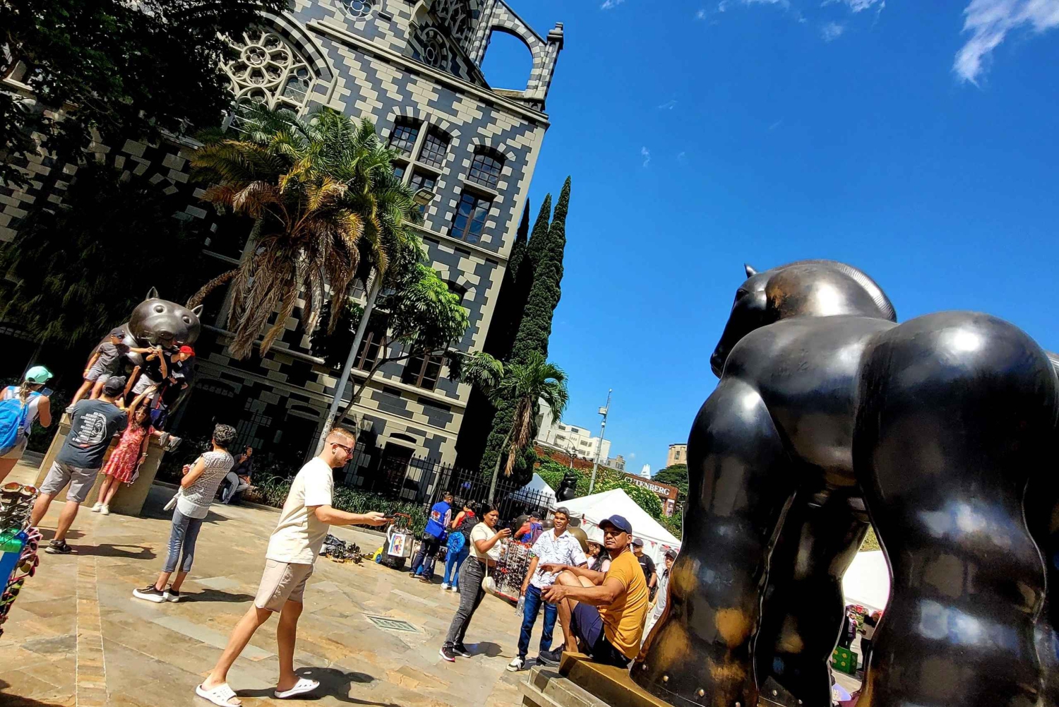 'Medellín Descoberta' Comuna 13, Plaza Botero e teleférico
