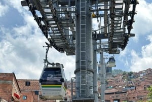 Stadsrondleiding door Medellín: heuvels, geschiedenis, wijken en veerkracht
