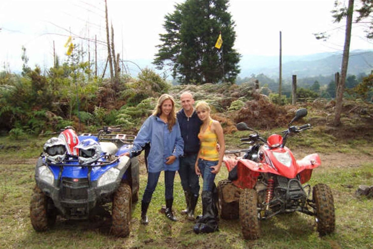 Medellín: UTV-offroadäventyr med upphämtning från hotell