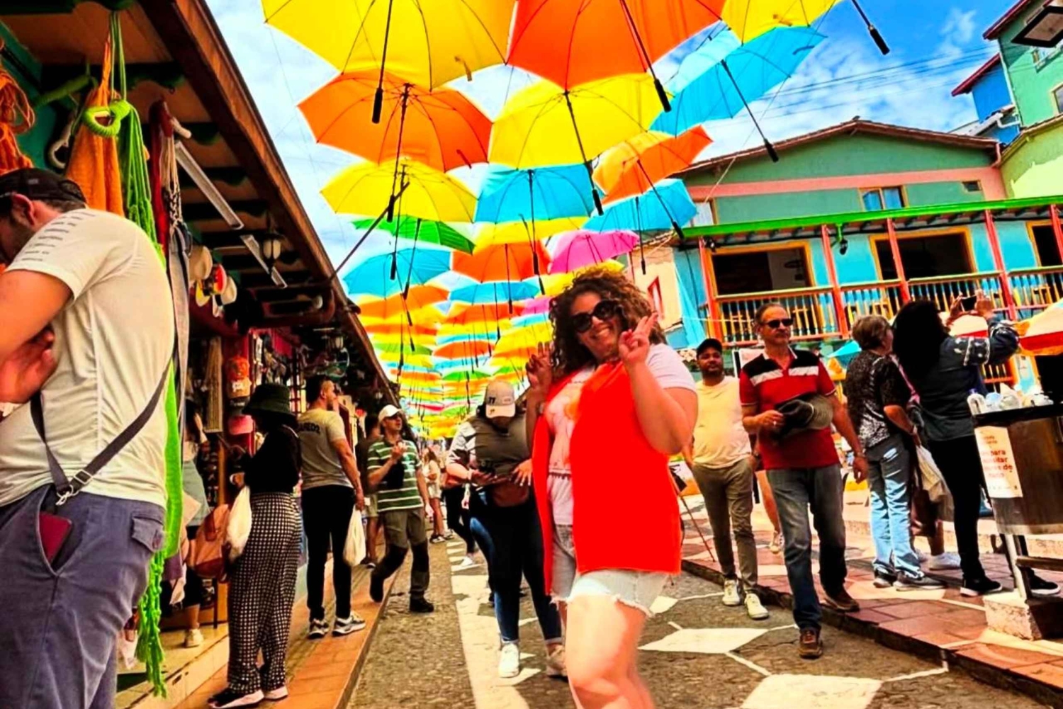 Medellín VIP All Inclusive: Flyplass + hotell + premiumturer