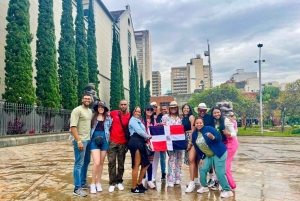 Medellín VIP All Inclusive: Flyplass + hotell + premiumturer