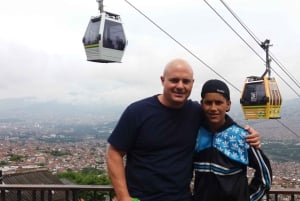 Medellín: Tour a pie con Teleférico y Plaza de Botero