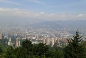 Medellín: Tour a pie con Teleférico y Plaza de Botero