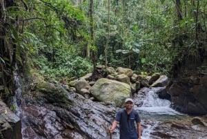 Wodospad Medellín i wędrówka po kawie: pradawny szlak przyrodniczy