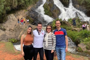 Medellín, vilas mágicas: vilas tradicionais e restaurante do Maluma