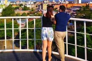 NEIVA: Historiallinen ja kulttuurinen kiertomatka, johon sisältyy melontaretki Magdalena-joella.